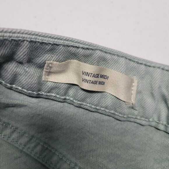 Universal Threads Denim Shorts Distressed Light Green Womens Size 12 31 - Picture 5 of 9